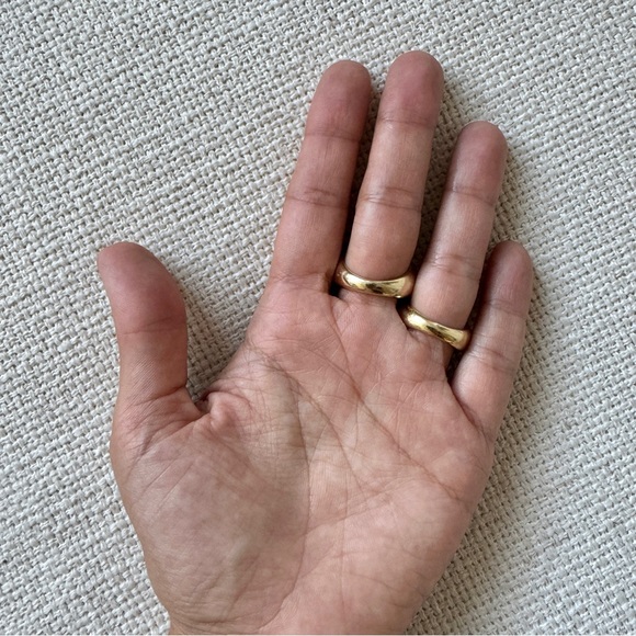 & Other Stories Balloon Rings - Picture 4 of 5